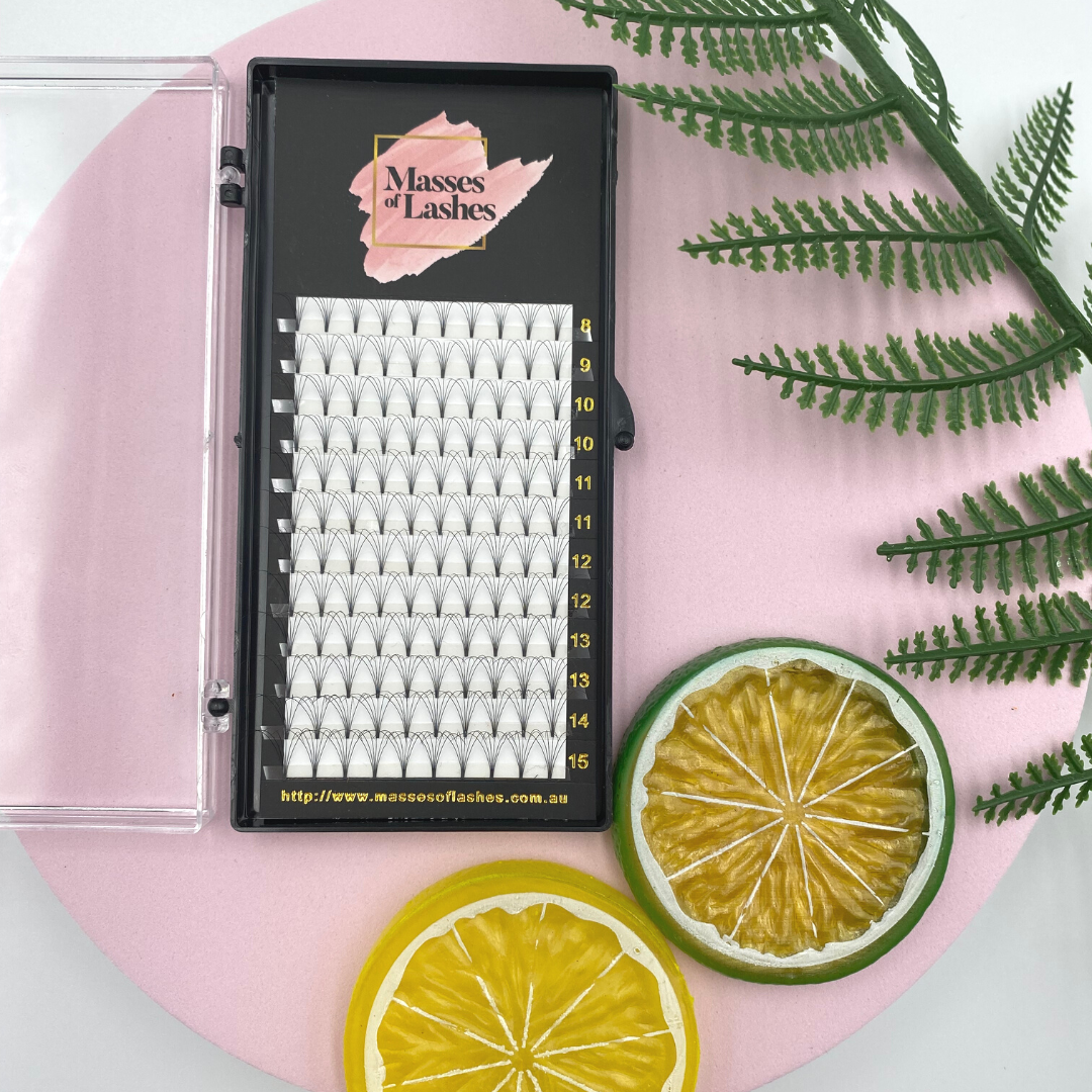 MOL - Short Stem Pre-made Volume Lashes 0.07 - Silk